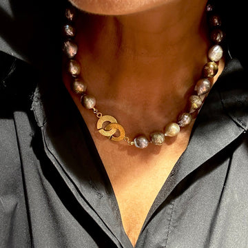 Różowa perła barokowa naszyjnik Golden Age Ewa Mrochen Jewellery