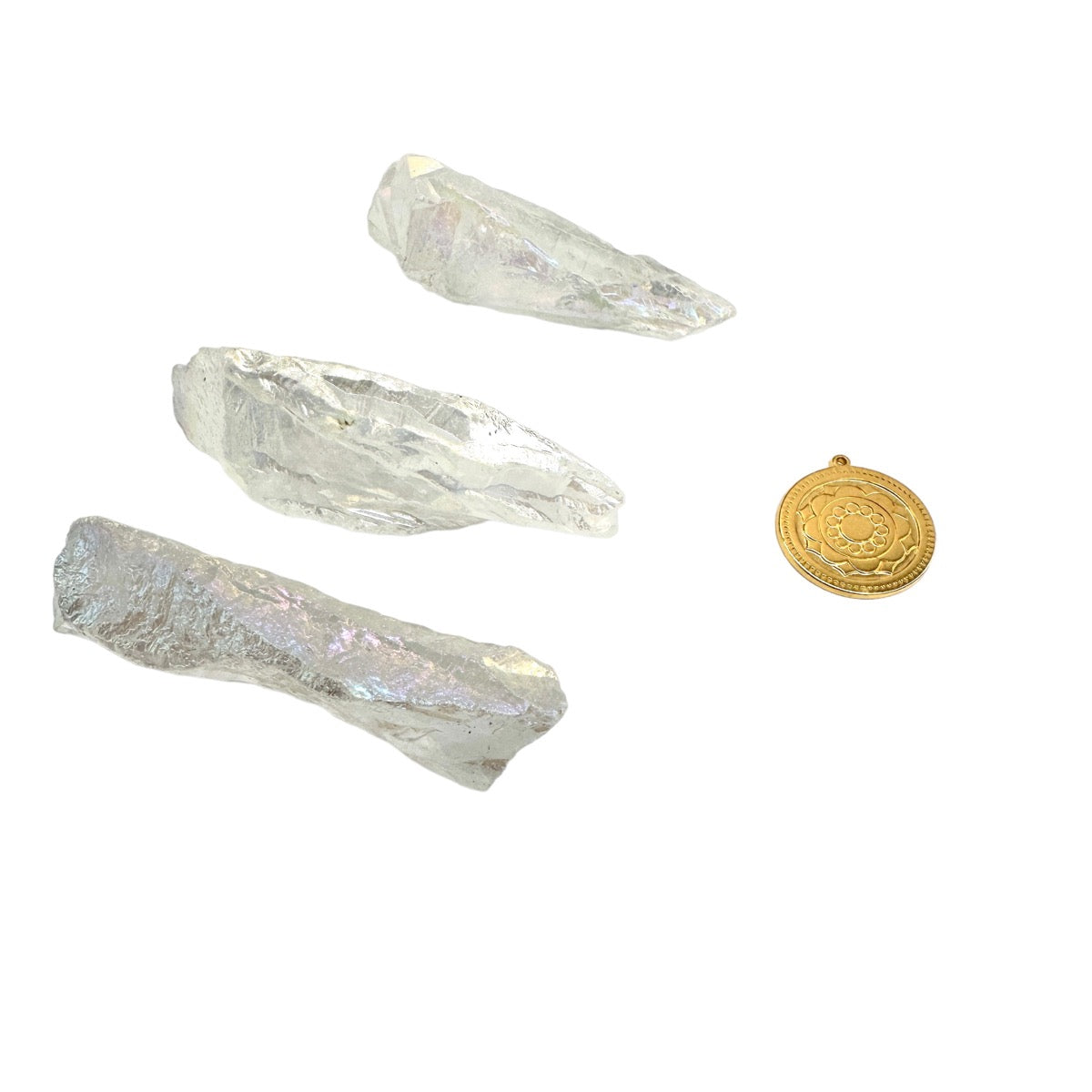 Amulet Kryształ Aura Titanum Moc świetlistości od Ewa Mrochen Jewellery, wyróżniający się błyszczącym kryształem i eleganckim designem