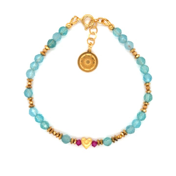 Srebrna bransoletka z apatytu z motywem serca od Ewa Mrochen Jewellery, elegancka biżuteria na nadgarstek
