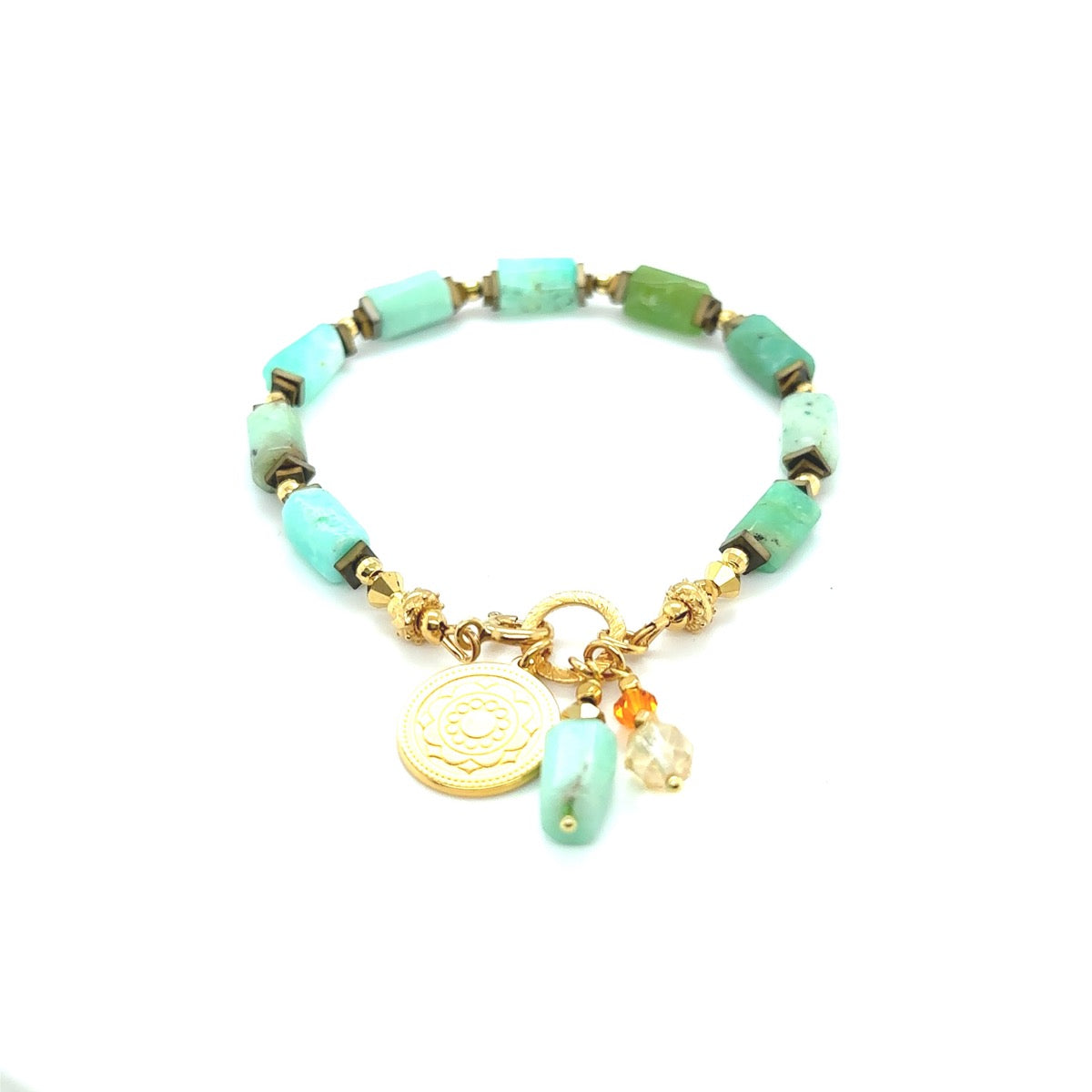 Bransoletka Chryzopraz Wibracje Pomyślności od Ewa Mrochen Jewellery, z naturalnymi kamieniami i delikatnym designem.