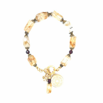 Bransoletka Empire of The Sun Ewa Mrochen Jewellery z cytrynem, elegancki dodatek na nadgarstek, złota i żółtego odcienia.