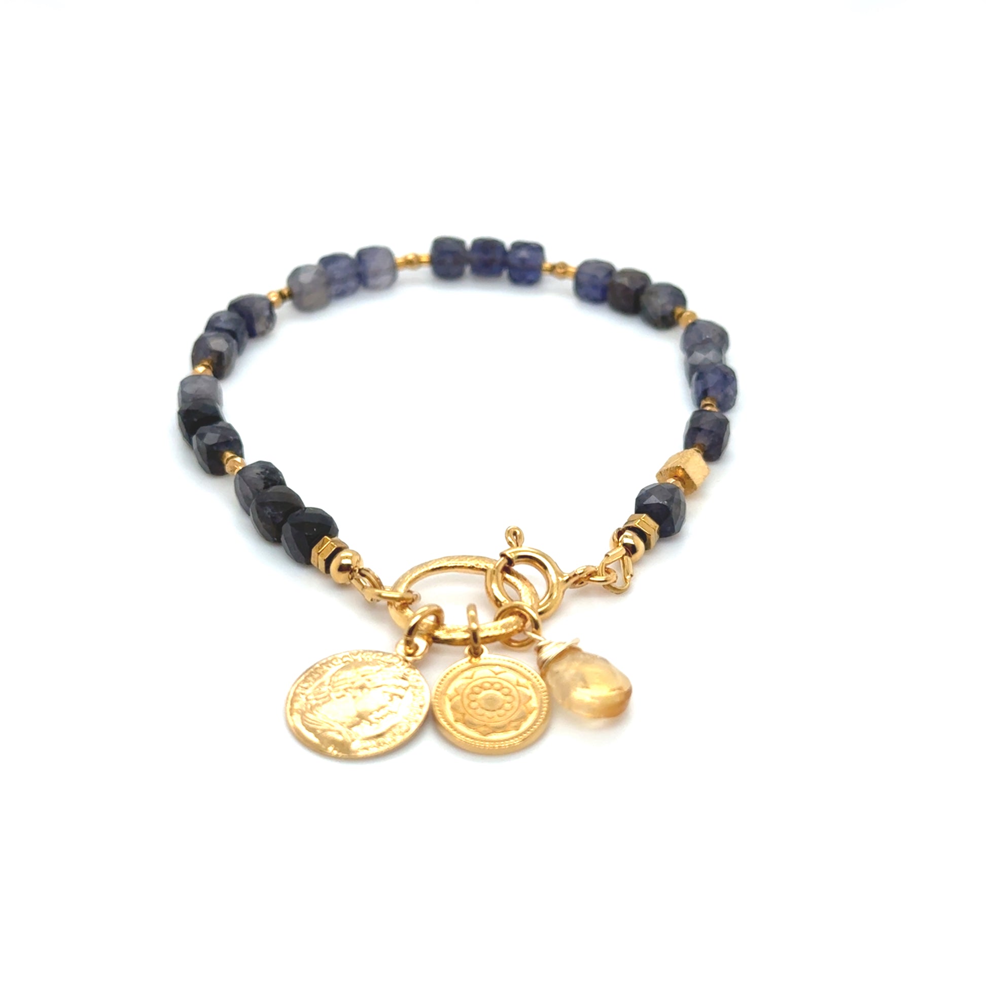 Ewa Mrochen Jewellery, bransoletka Iolit Klejnot Spełnionych Marzeń z błyszczącymi kamieniami na delikatnym łańcuszku