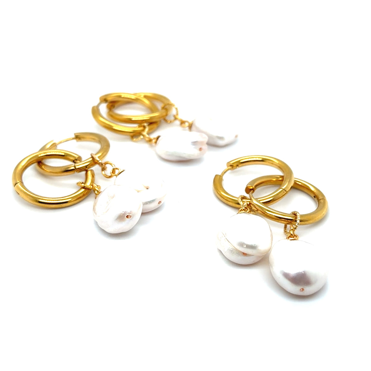 Kolczyki Ewa Mrochen Jewellery® z białą barokową perłą, eleganckie kolczyki z ozdobnym klejnotem hrabiny.