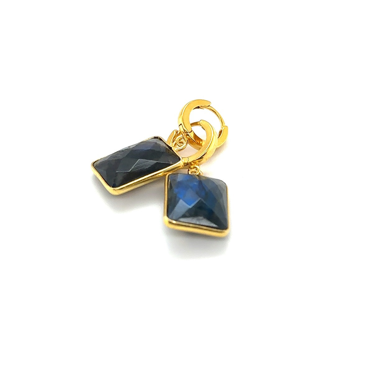 Kolczyki Labradoryt Świątynia Gwiazd od Ewa Mrochen Jewellery, eleganckie srebrne kolczyki z labradorytem z motywem gwiazd.