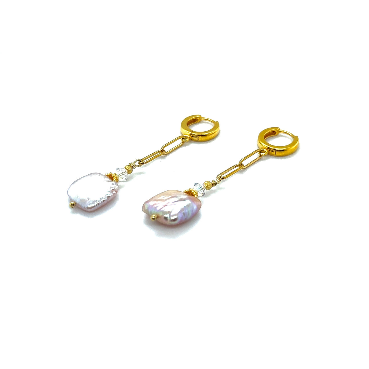 Różowe barokowe kolczyki Ewa Mrochen Jewellery z perłami, elegancki design, idealne na wyjątkowe okazje.