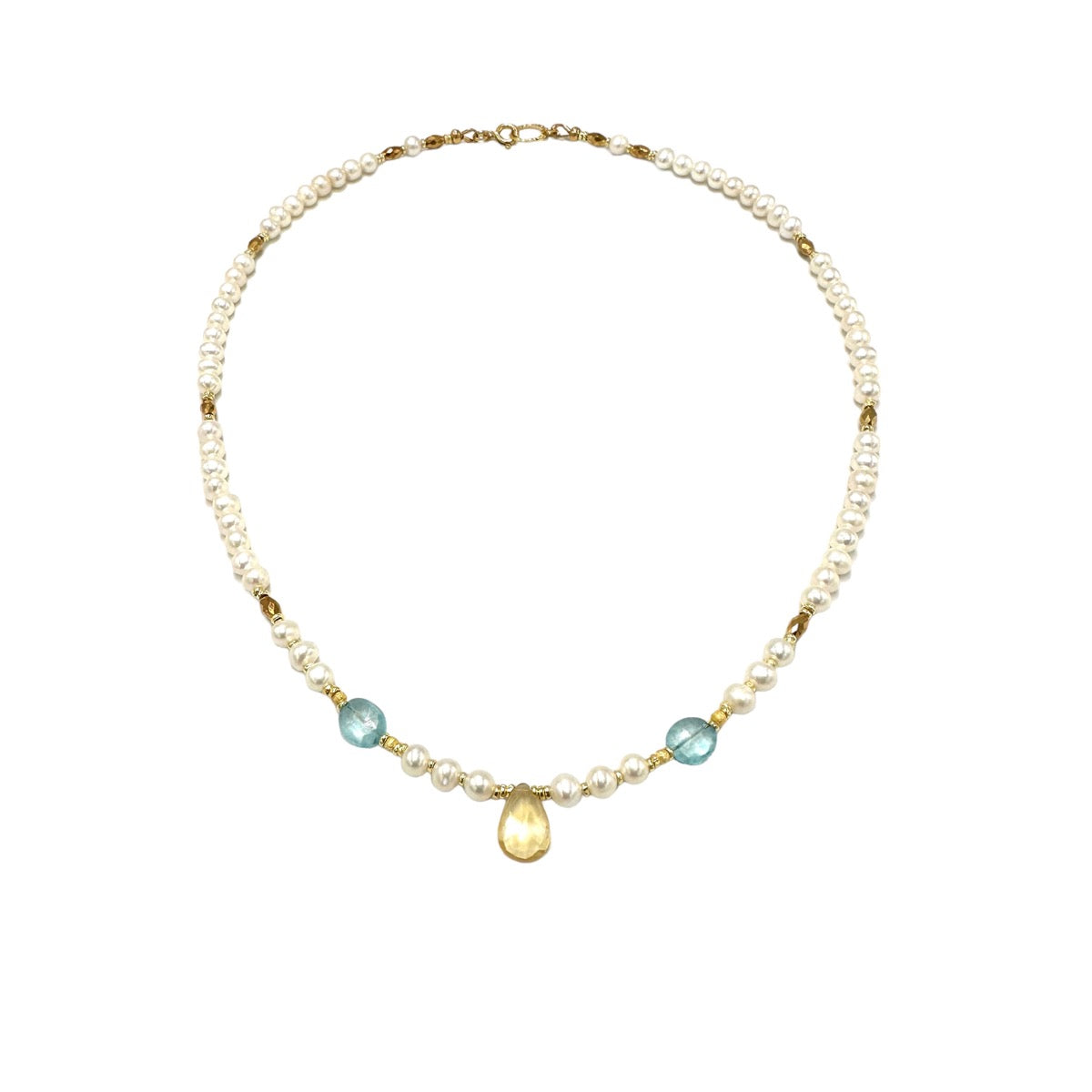 Biały naszyjnik z pereł Ewa Mrochen Jewellery, 50 cm, w limitowanej edycji, elegancki i subtelny dodatek do stroju.