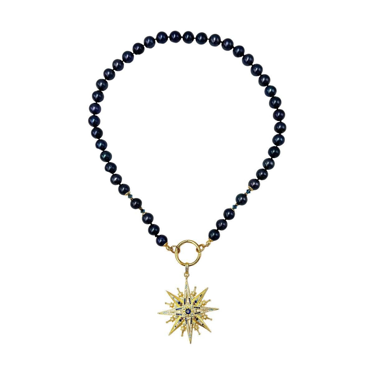 Granatowa perła na naszyjniku Guiding Star od Ewa Mrochen Jewellery, elegancki biżuteria z perłowym akcentem