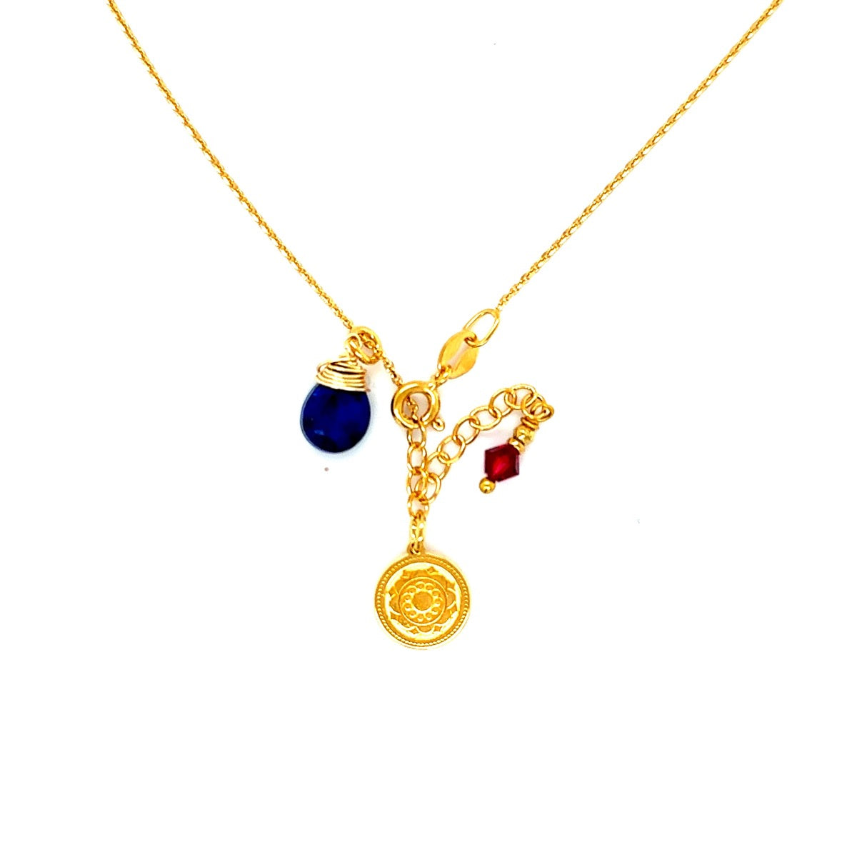 Naszyjnik z lapis lazuli od Ewa Mrochen Jewellery, ozdobiony kamieniem o głębokim niebieskim odcieniu, idealny na wyjątkowe okazje.
