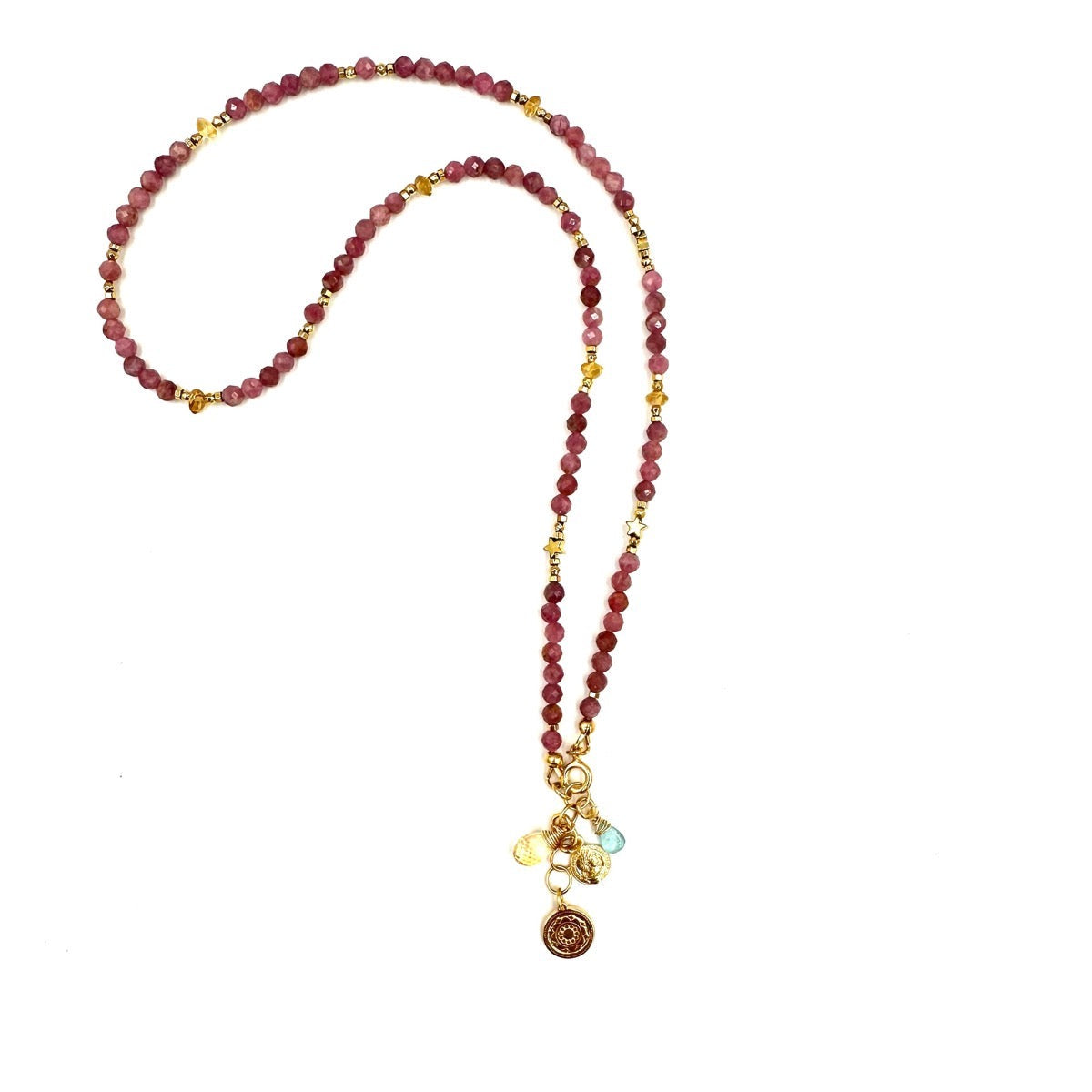 Różowy naszyjnik z turmalinem od Ewa Mrochen Jewellery, ozdobiony kamieniami, elegancki i subtelny dla miłośników biżuterii.