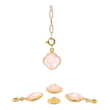 Zawieszka z kwarcu różowego Bloom of Love od Ewa Mrochen Jewellery, ozdobiona delikatnym kamieniem i elegancką oprawą.