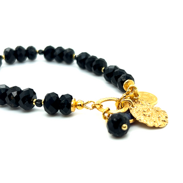 Czarna turmalinowa bransoletka Ewa Mrochen Jewellery z delikatnymi kamieniami, długość 15 cm, elegancki design.