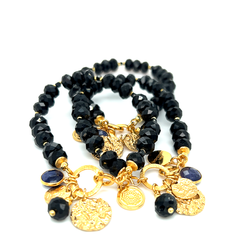 Czarna bransoletka z turmalinem od Ewa Mrochen Jewellery, elegancka biżuteria z kamieniami na delikatnym 15 cm łańcuszku
