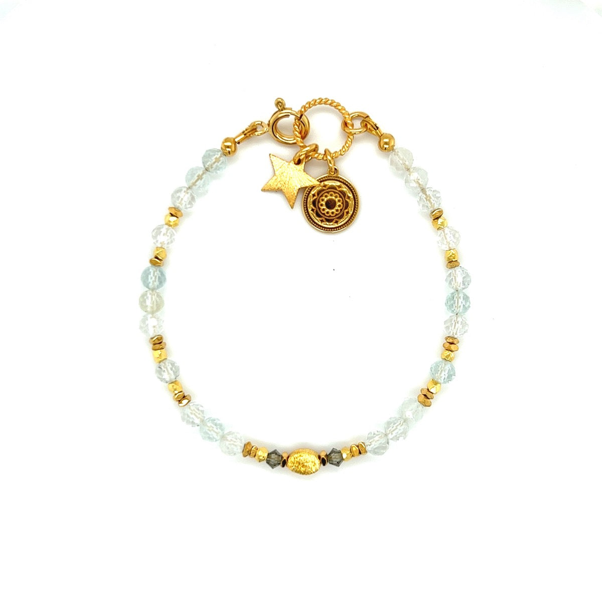 Bransoletka Topaz Błękitny Magia Łagodności od Ewa Mrochen Jewellery, z niebieskim topazem i eleganckim designem.