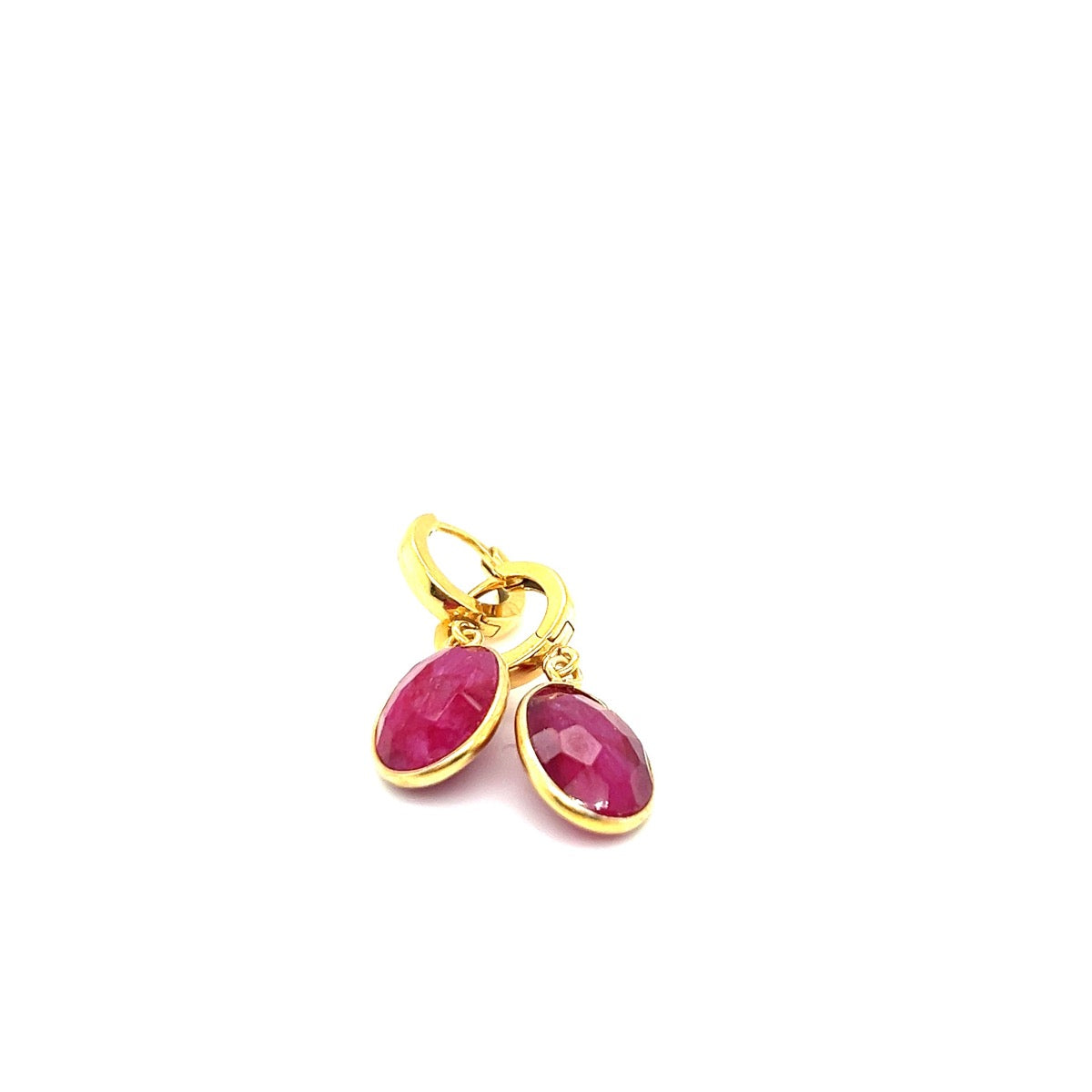 Kolczyki Ewa Mrochen Jewellery z rubinem i klejnotem Prestiż, eleganckie i błyszczące w stylowym designie.