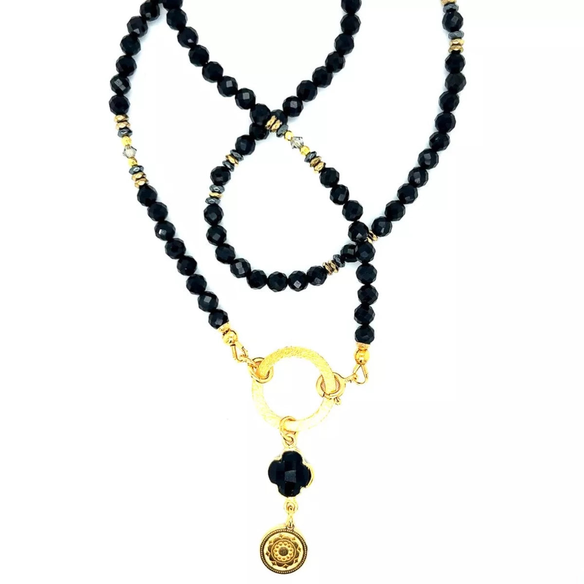 Czarny turmalin naszyjnik Ewa Mrochen Jewellery z kamieniem ochronnym i eleganckim designem na zdjęciu.