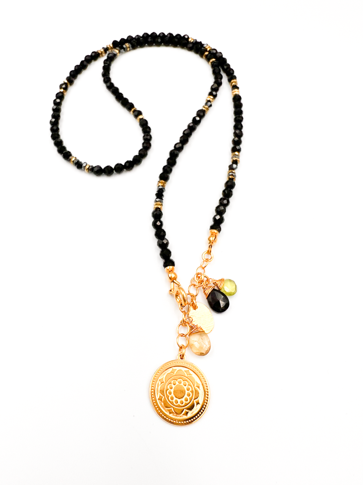 Czarny turmalin na naszyjniku Ewa Mrochen Jewellery® z kamieniem ochronnym i pozytywną energią, elegancki biżuteria damska