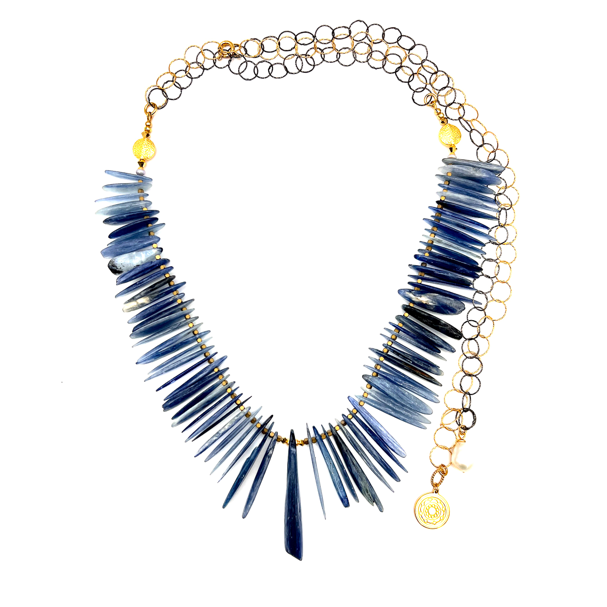 Naszyjnik Kyanit Klejnot Prawdy od Ewa Mrochen Jewellery, ozdobny naszyjnik z kamieniem kyanit, elegancki i unikalny design.