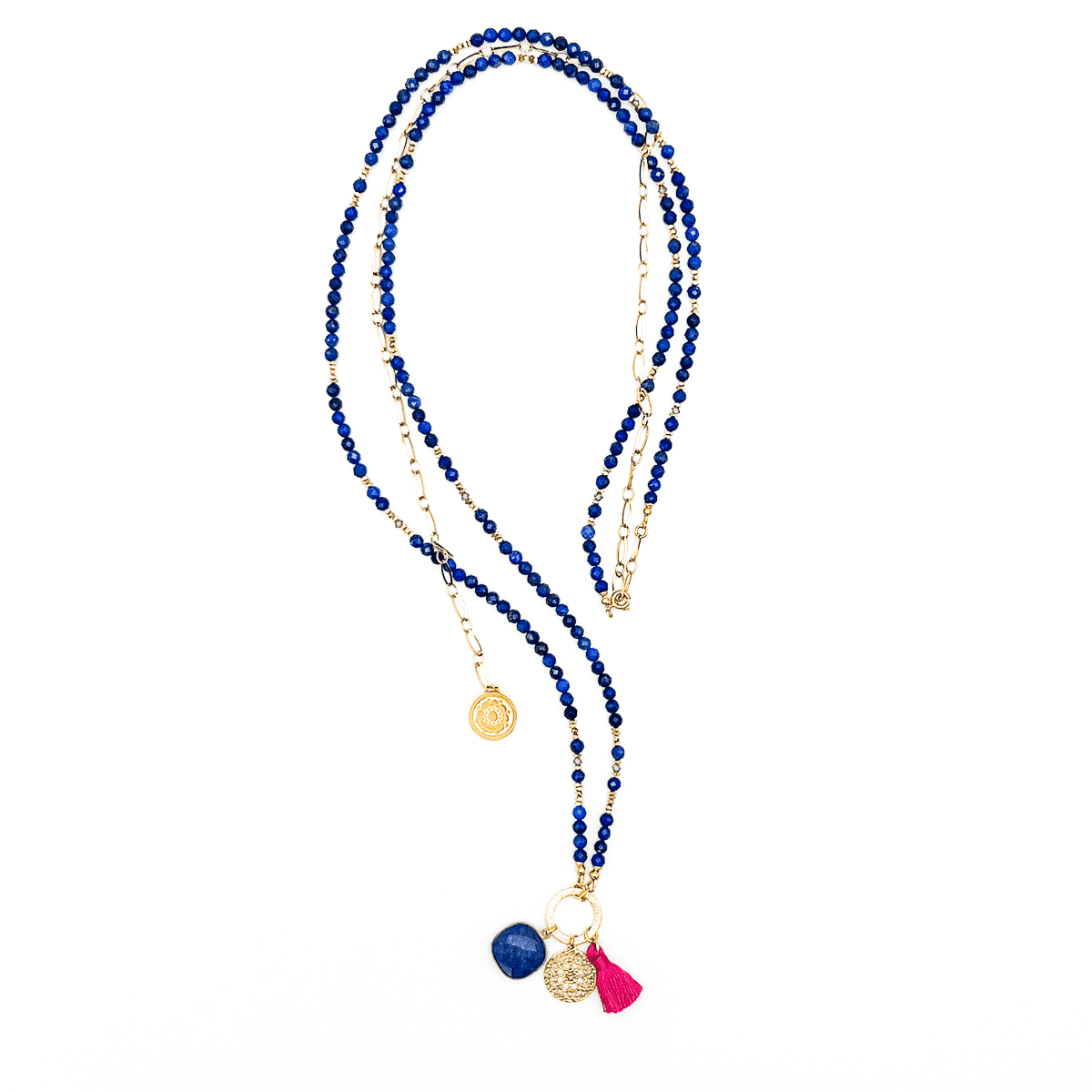 Lapis lazuli naszyjnik Ewa Mrochen Jewellery z ornamentami bogini, elegancki i ozdobny biżuteryjny dodatek.