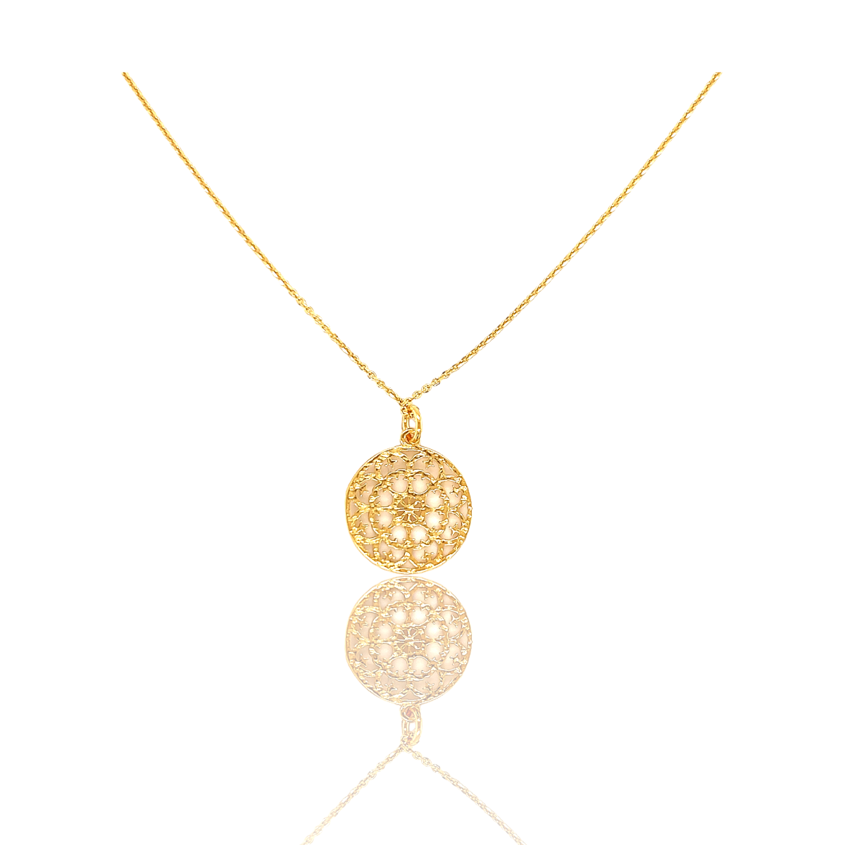 Delikatny naszyjnik Ewa Mrochen Jewellery z wiszącym zawieszeniem, ozdobny i elegancki dla kobiet.