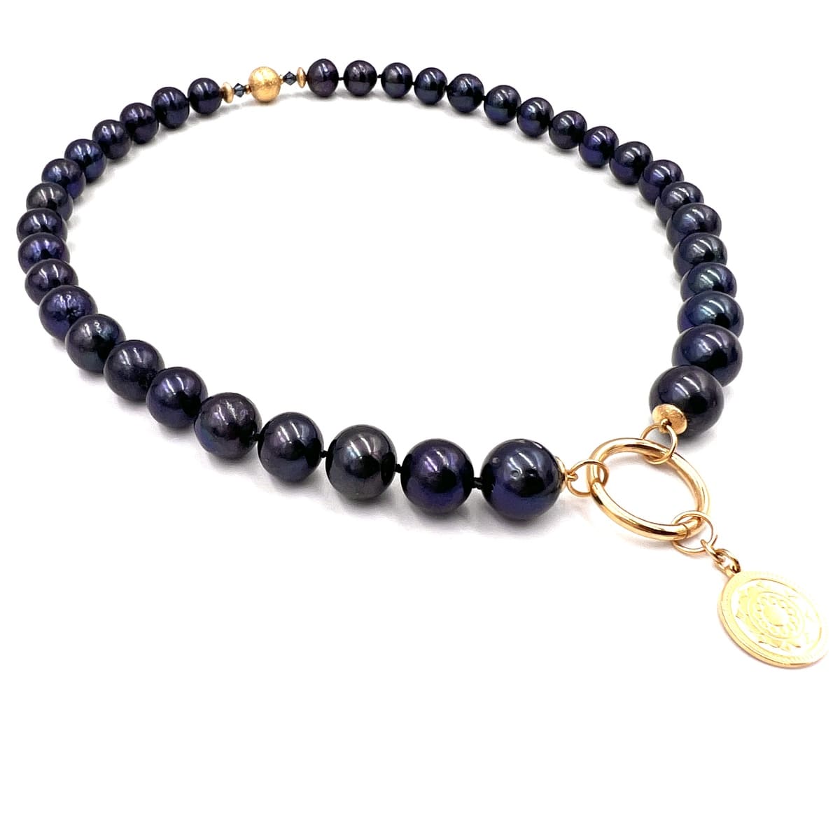 Naszyjnik Pereł Magnificient od Ewa Mrochen Jewellery, elegancki naszyjnik z perłami na delikatnym łańcuszku.