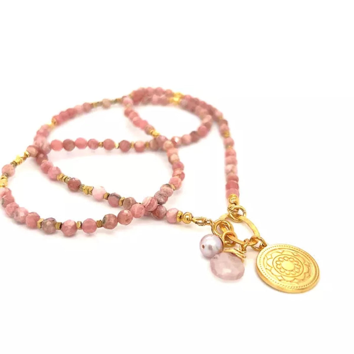Naszyjnik Rodochrozyt od Ewa Mrochen Jewellery, elegancki biżuteria z kamieniem rodochrozyt na delikatnym łańcuszku
