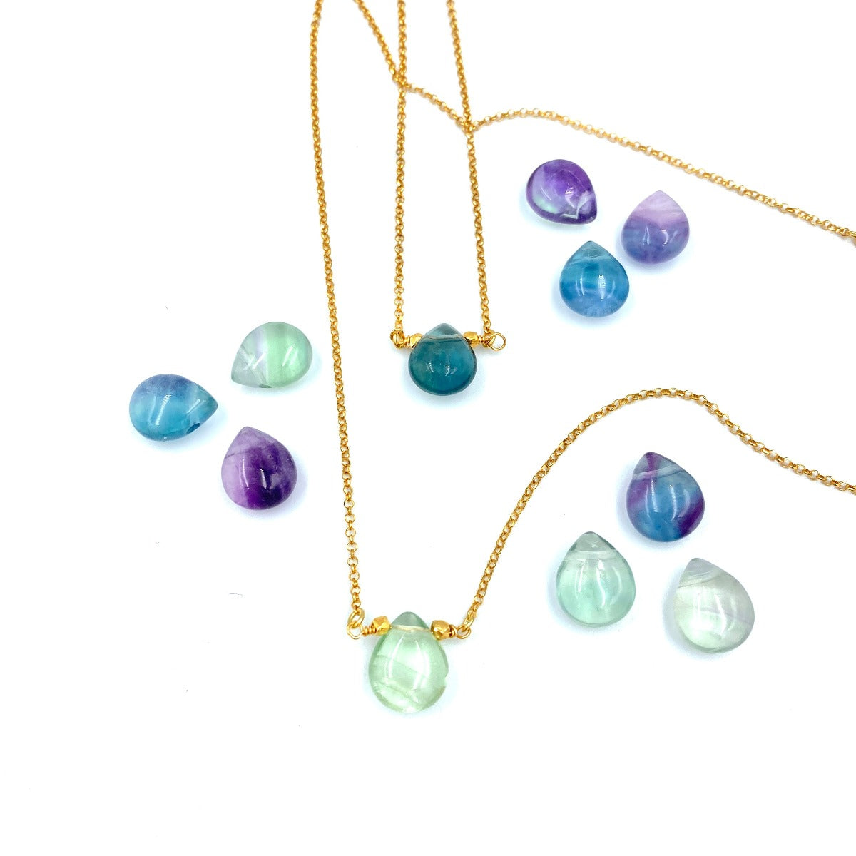 Naszyjnik z zielonym fluorytem od Ewa Mrochen Jewellery, delikatny i elegancki, z motywem "Follow Your Dream".