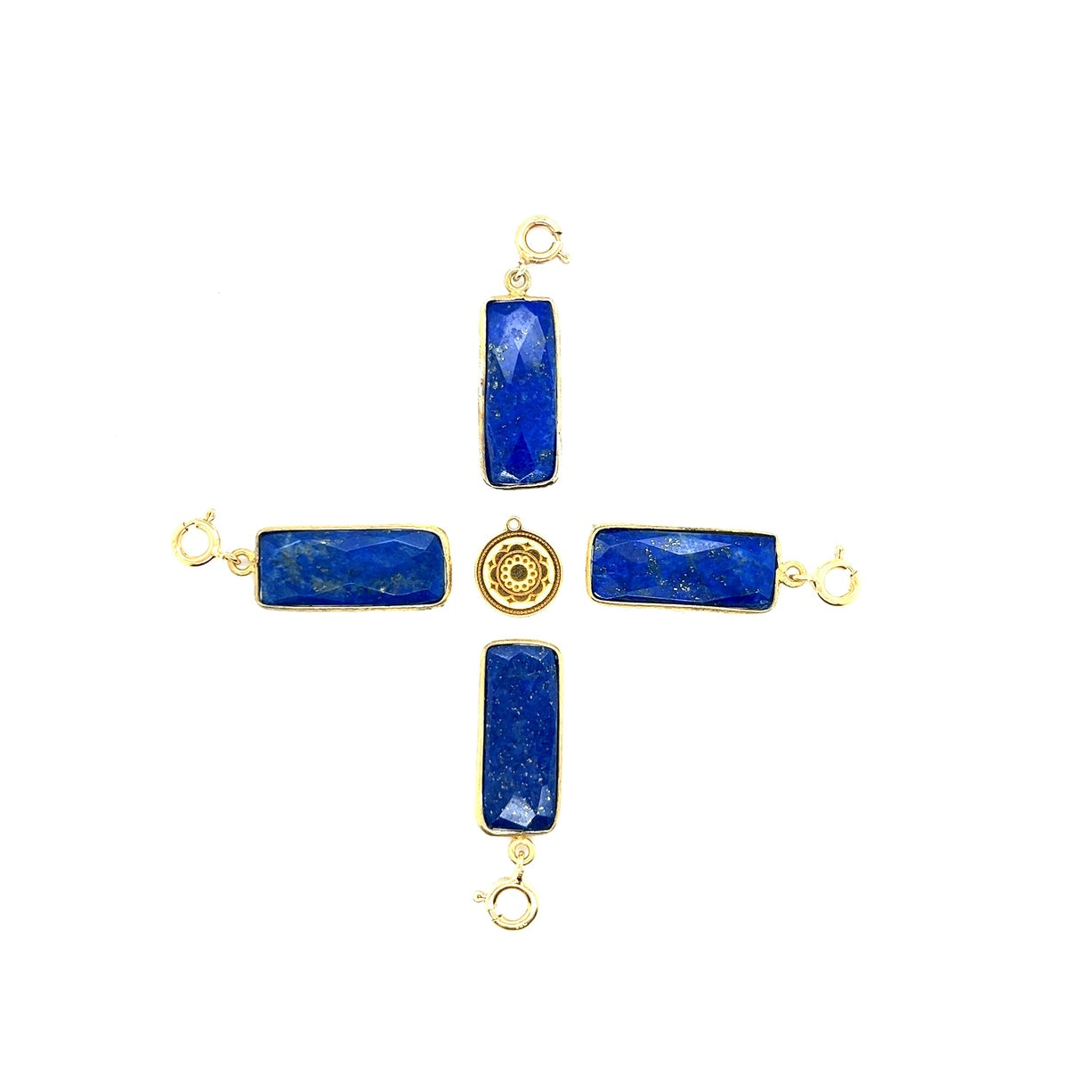 Zawieszka z lapis lazuli od Ewa Mrochen Jewellery, naturalny kamień i elegancki design biżuterii.